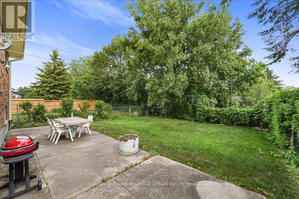 Photo 34 of 25 Farrell Avenue, Toronto ON
