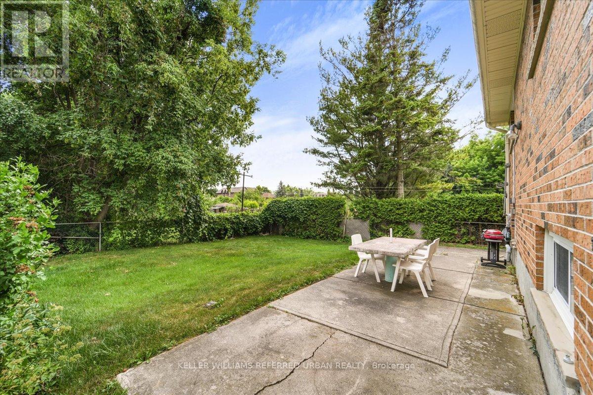 Photo 35 of 25 Farrell Avenue, Toronto ON