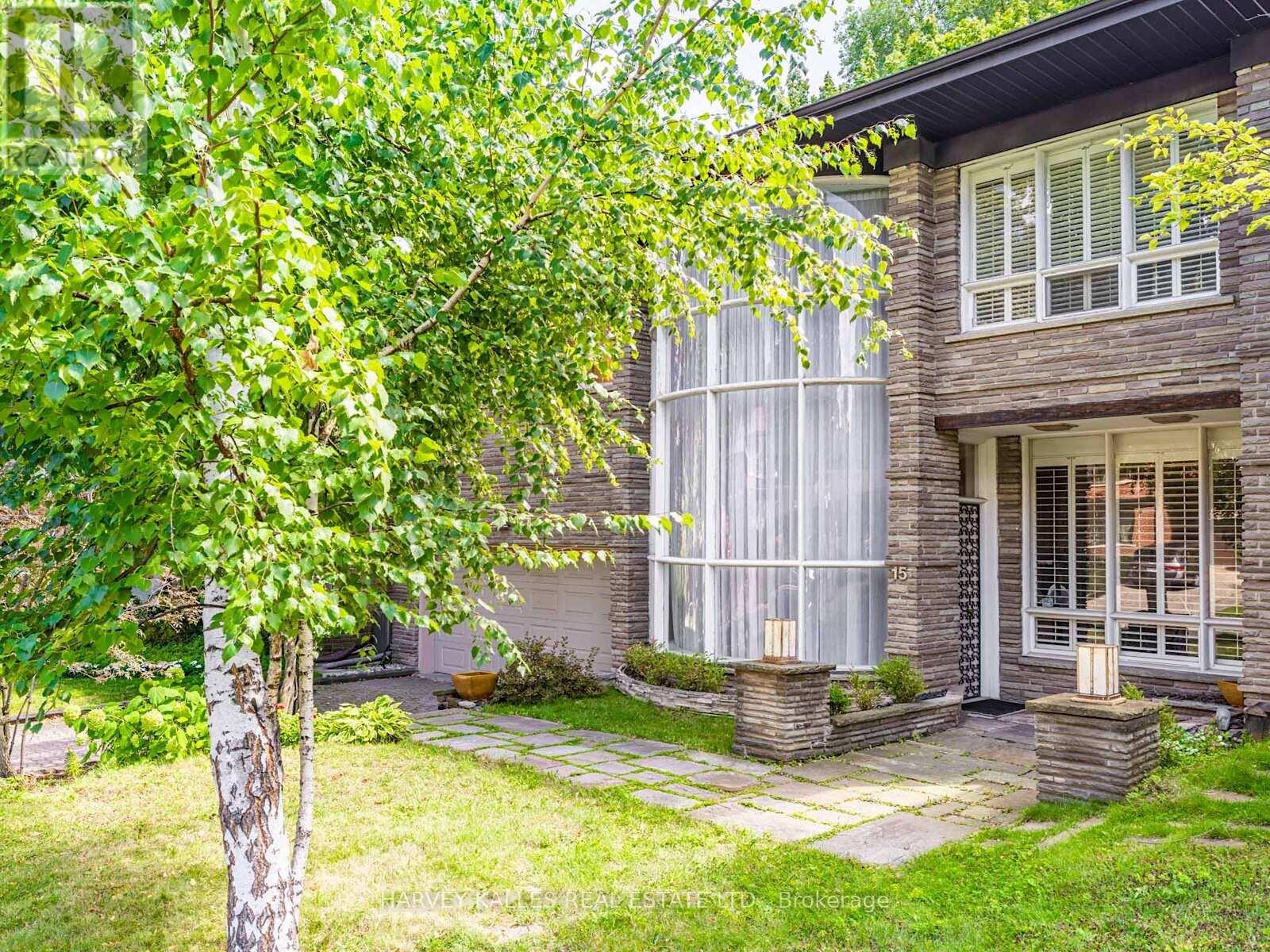 Photo 1 of 15 Ridelle Avenue, Toronto ON