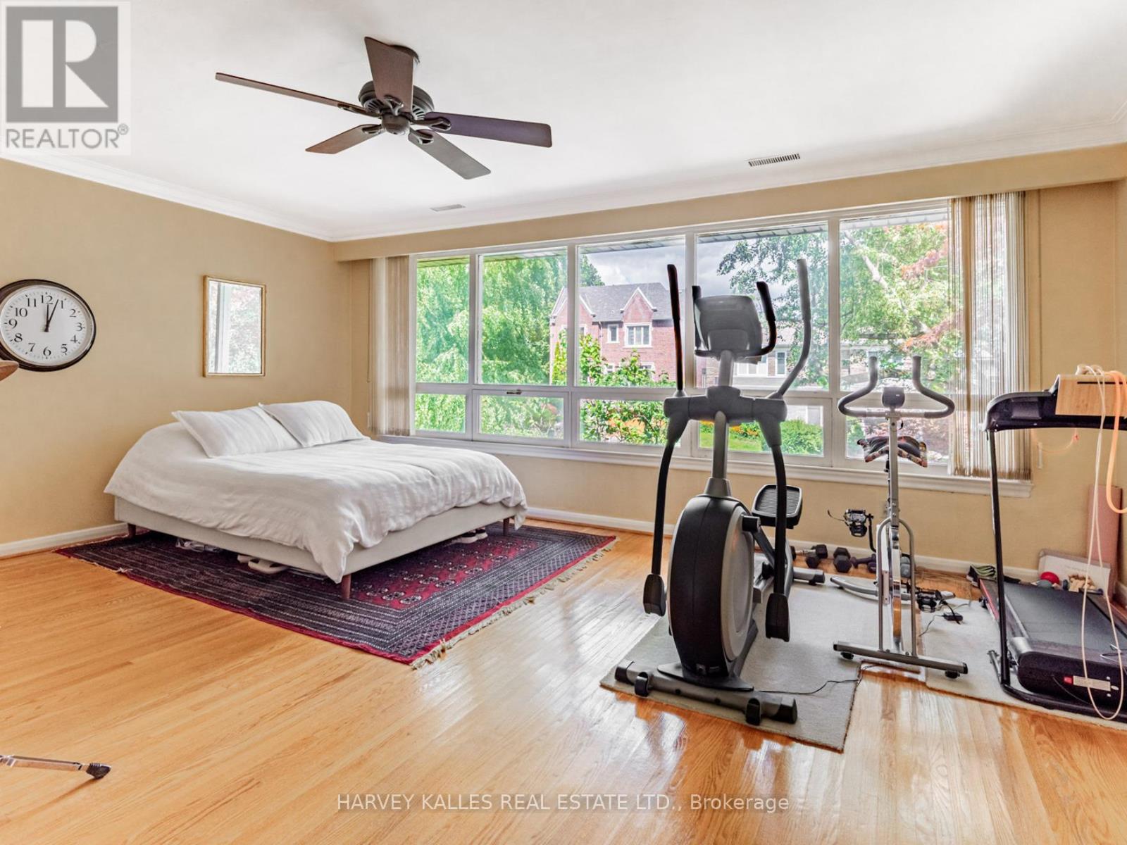 Photo 24 of 15 Ridelle Avenue, Toronto ON