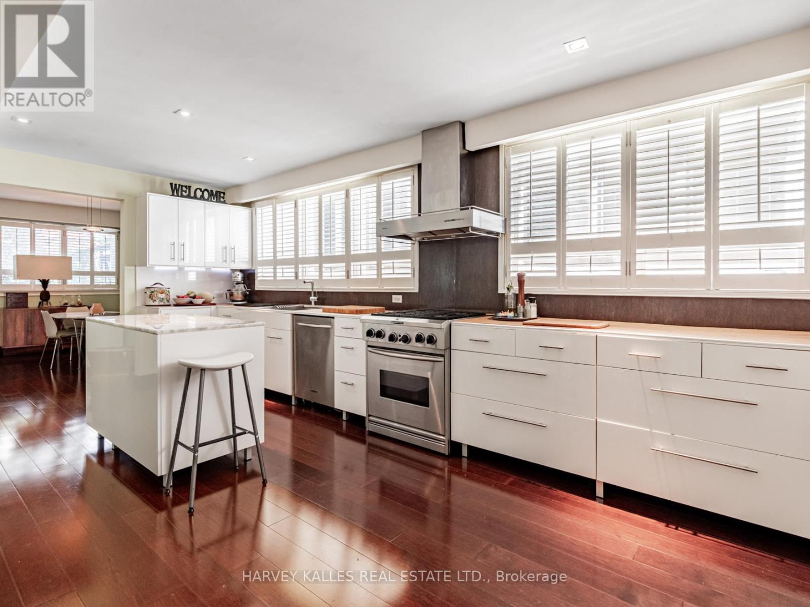 Photo 8 of 15 Ridelle Avenue, Toronto ON