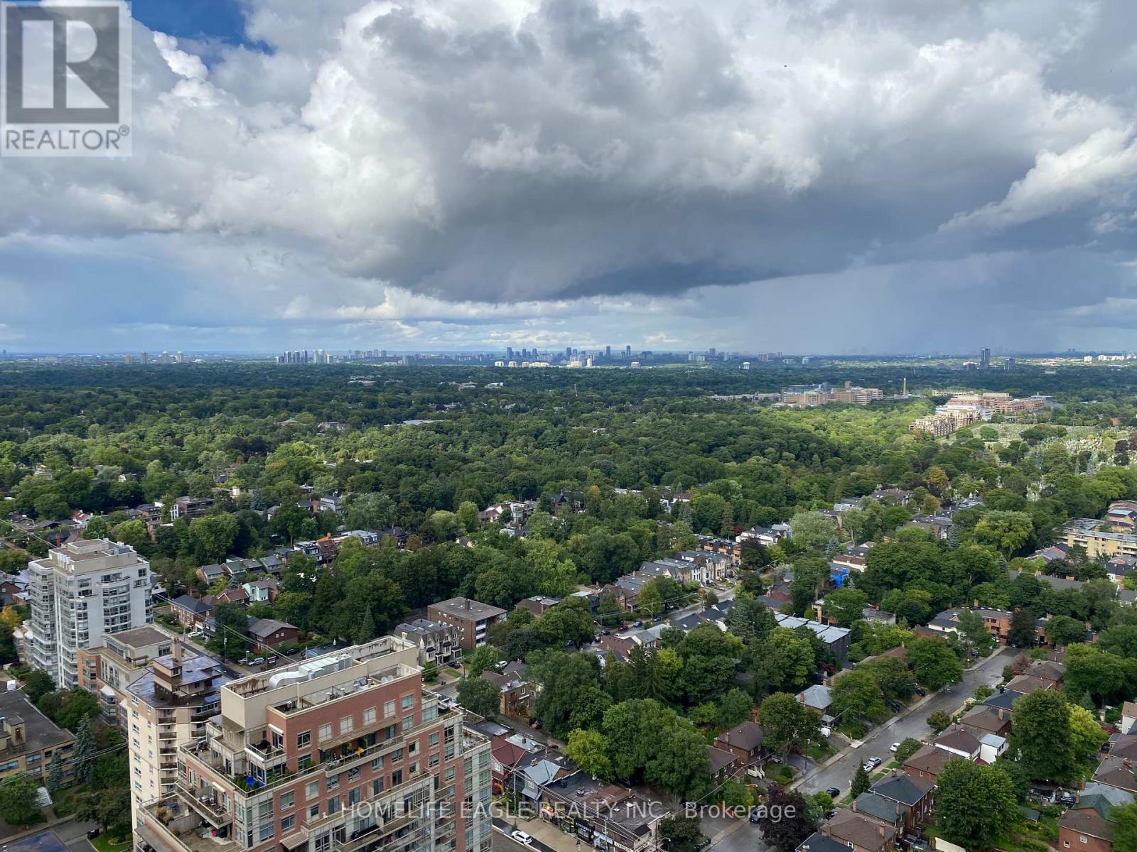 Photo 10 of 3308 117 Broadway Avenue, Toronto ON