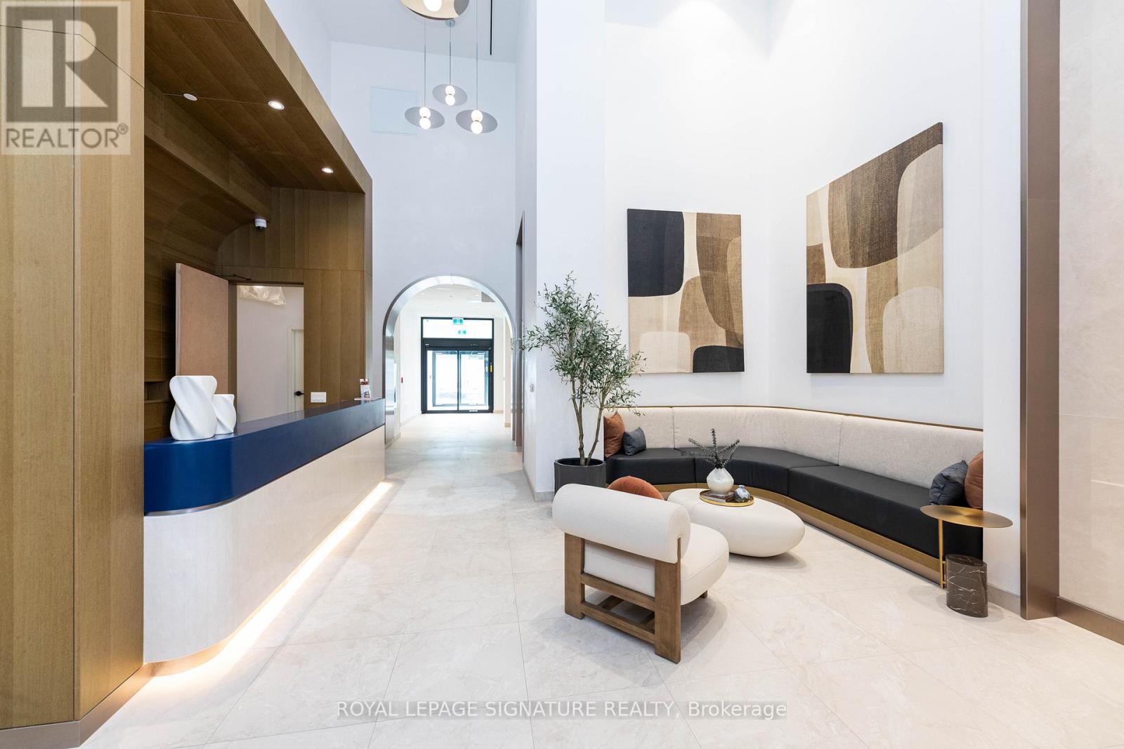 Photo 2 of 1709 181 Sterling Road, Toronto ON