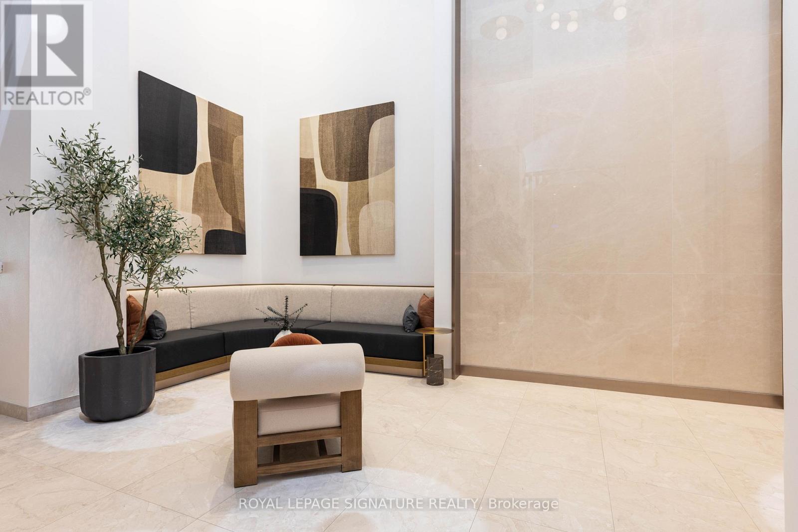 Photo 4 of 1709 181 Sterling Road, Toronto ON