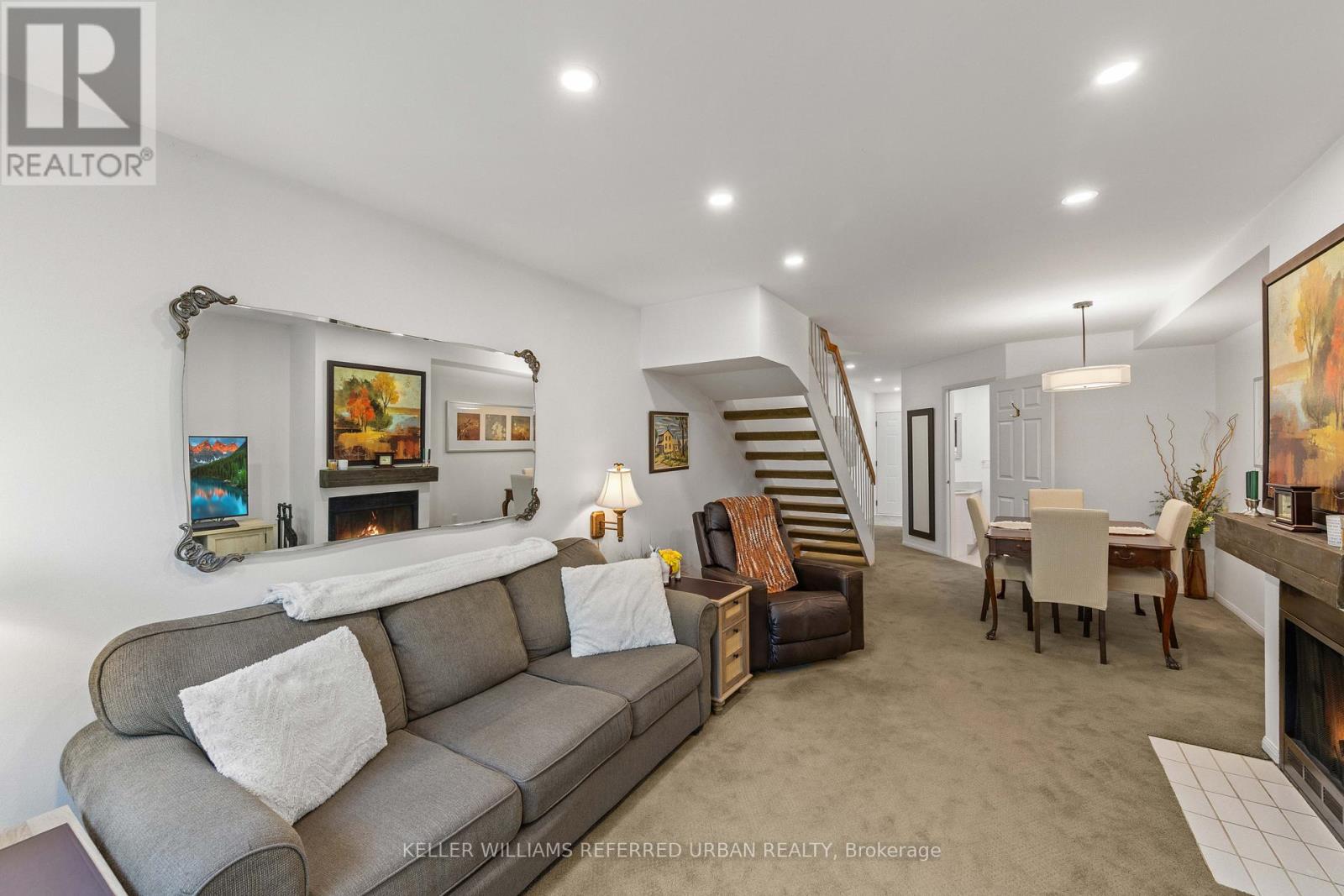 Photo 16 of 618 574 Wellington Street W, Toronto ON