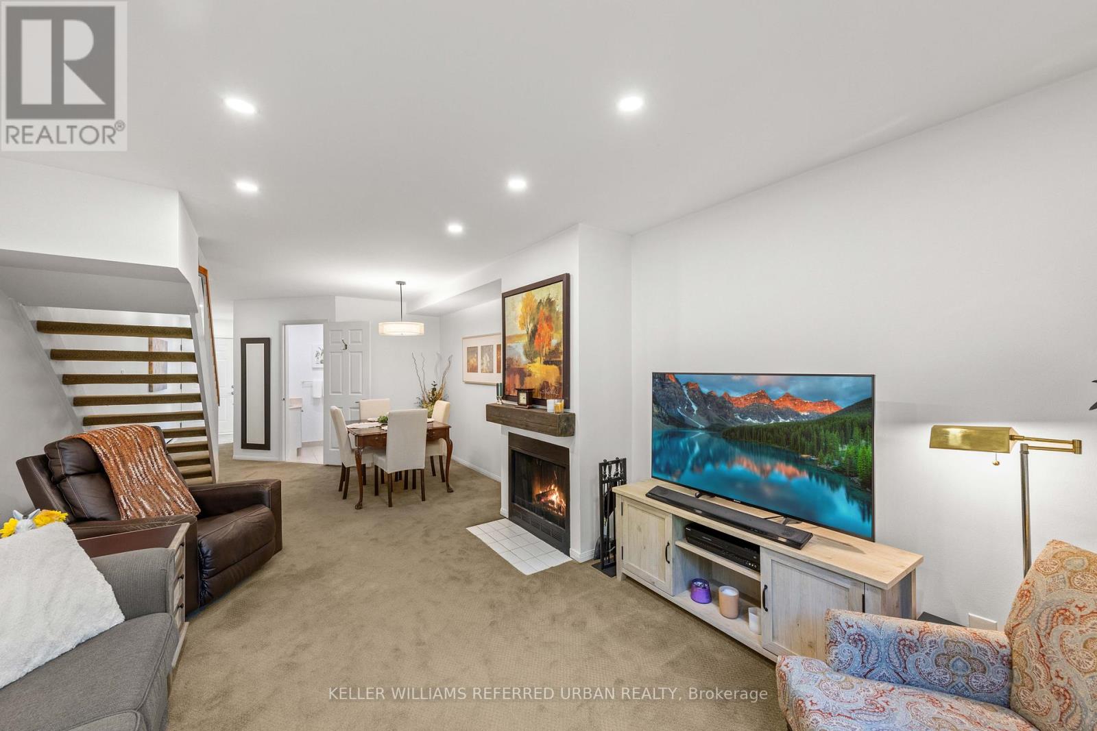 Photo 18 of 618 574 Wellington Street W, Toronto ON