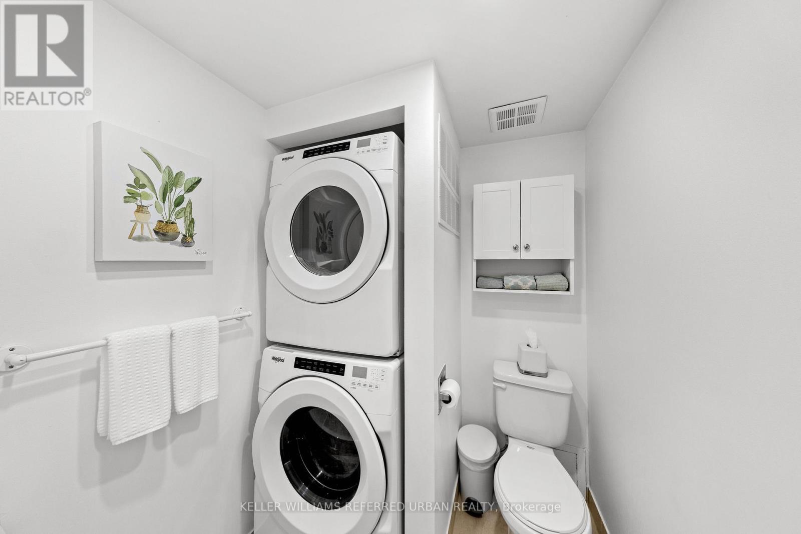 Photo 23 of 618 574 Wellington Street W, Toronto ON