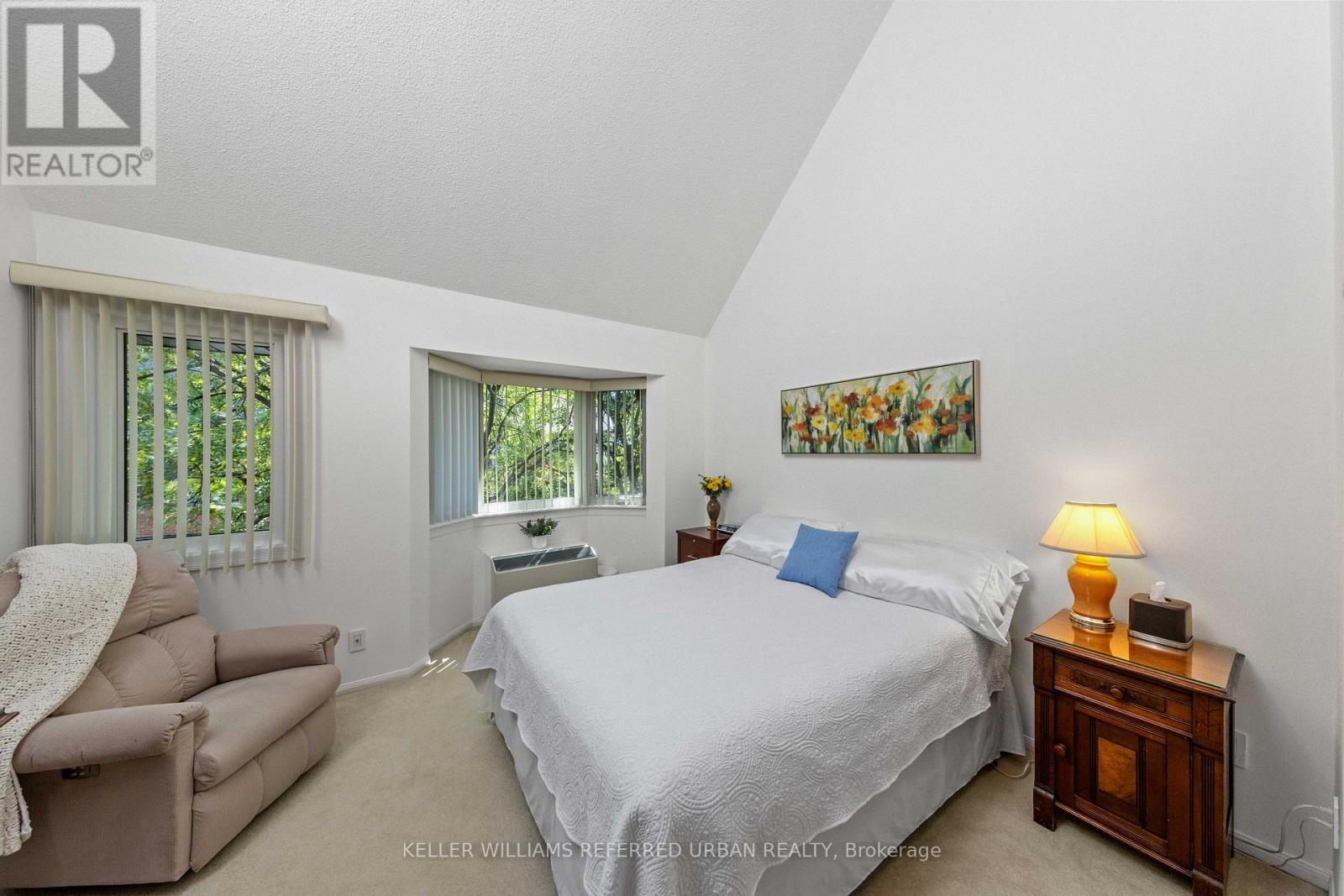 Photo 35 of 618 574 Wellington Street W, Toronto ON