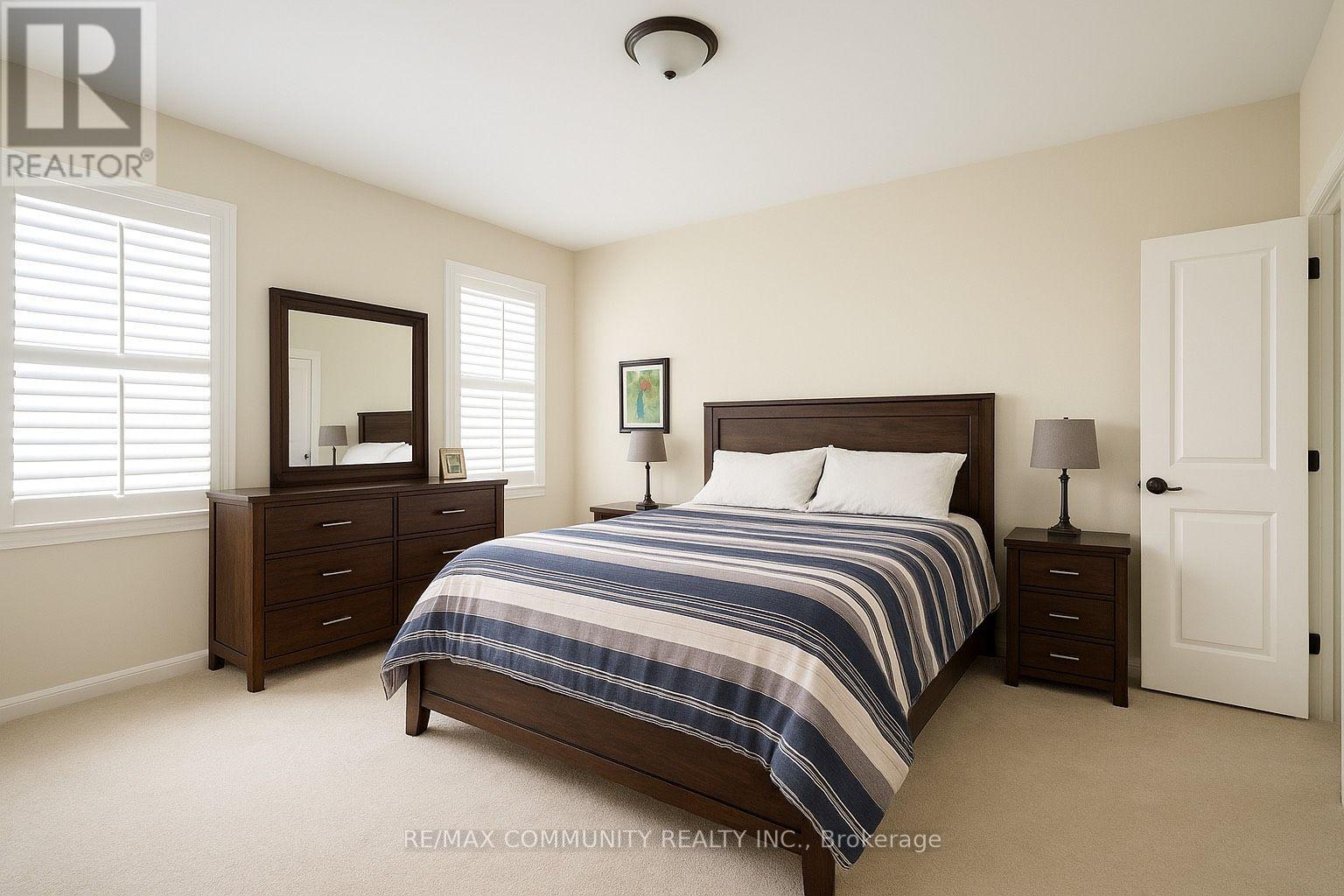 Photo 3 of 136 John Matthew Crescent, Clarington ON