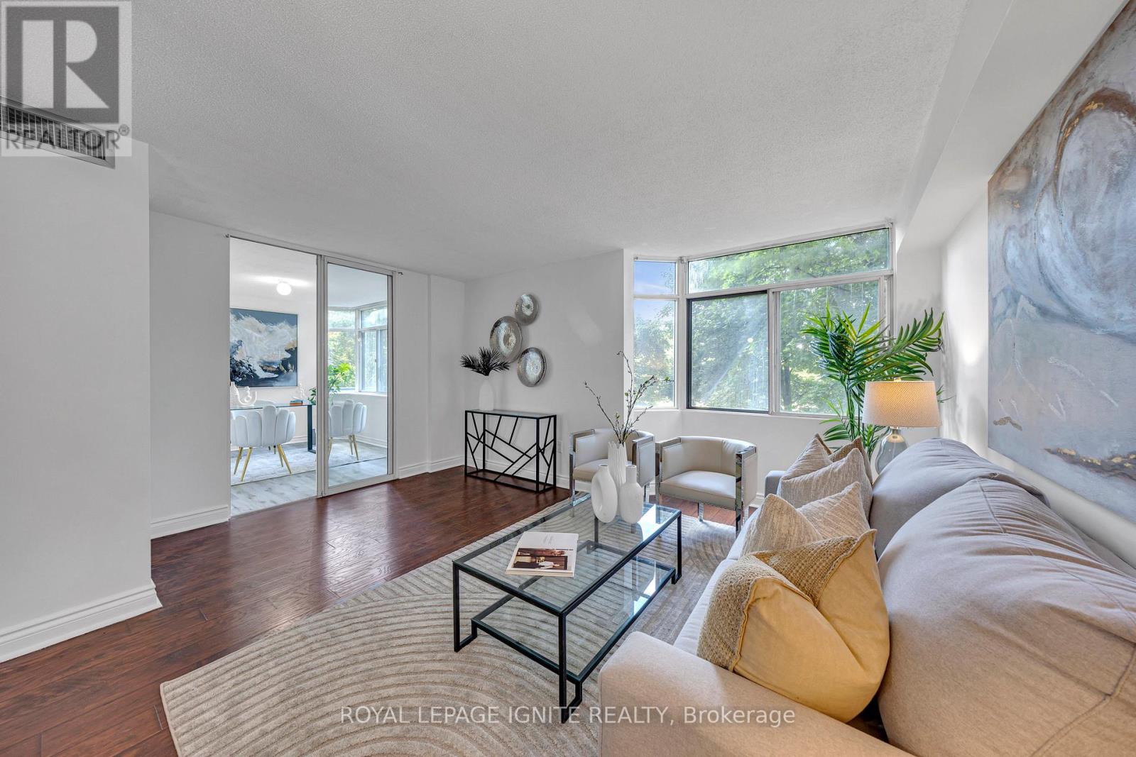 Photo 14 of 215 88 Alton Towers Circle, Toronto ON