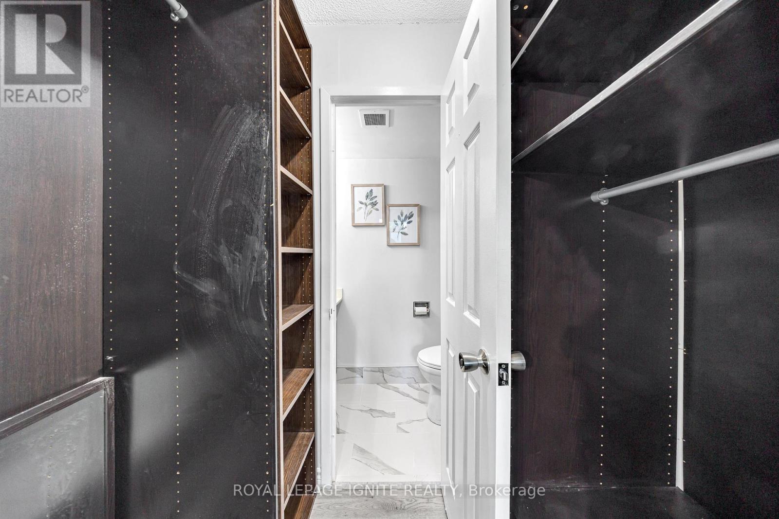 Photo 22 of 215 88 Alton Towers Circle, Toronto ON