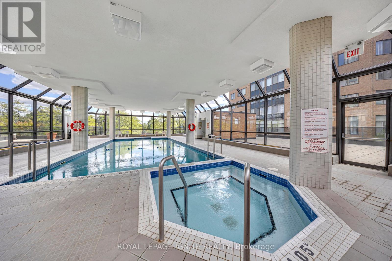 Photo 40 of 215 88 Alton Towers Circle, Toronto ON