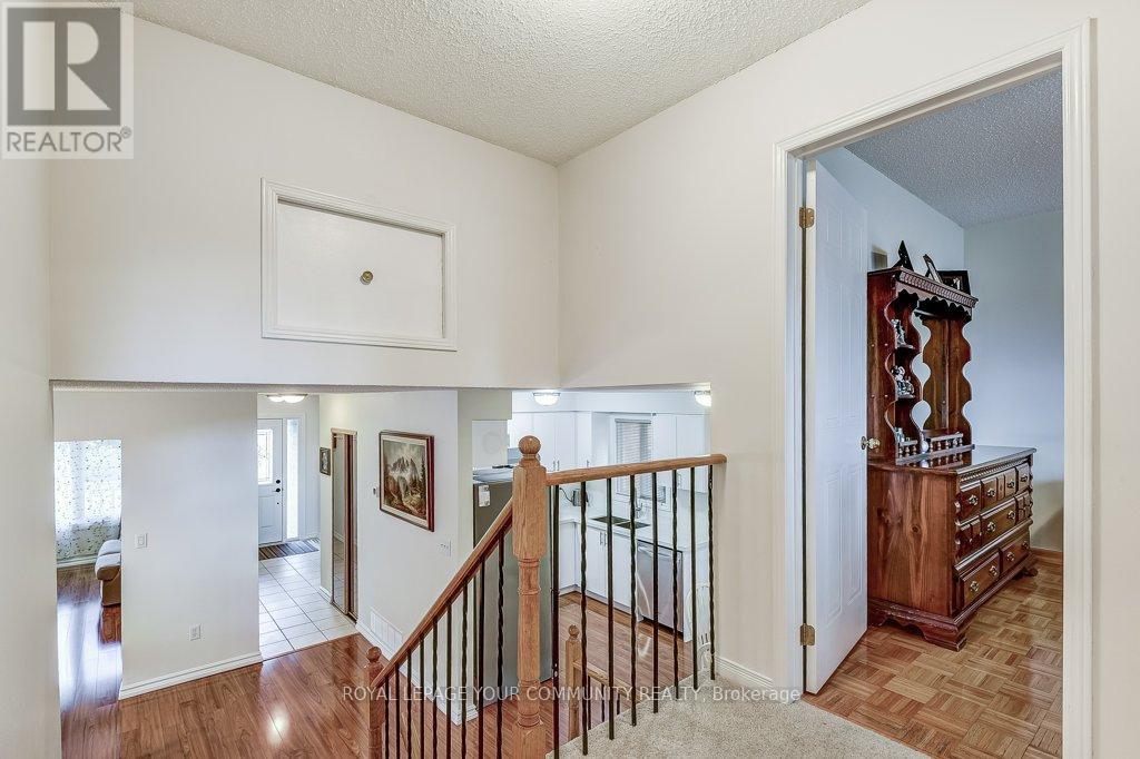 Photo 17 of 36 Stirling Avenue, Clarington ON