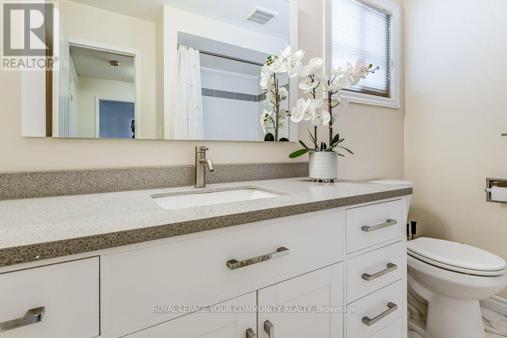 Photo 18 of 36 Stirling Avenue, Clarington ON