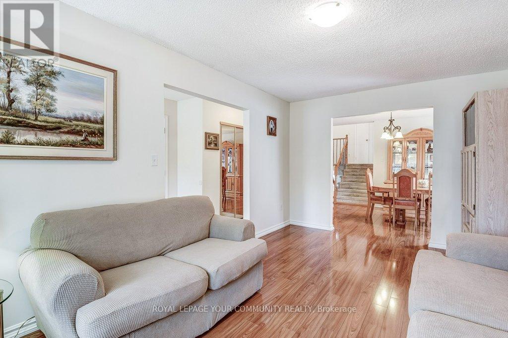 Photo 5 of 36 Stirling Avenue, Clarington ON