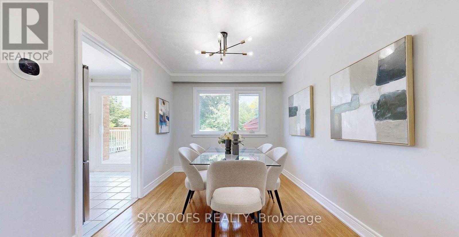 Photo 10 of Upper 60 Beacham Crescent, Toronto ON