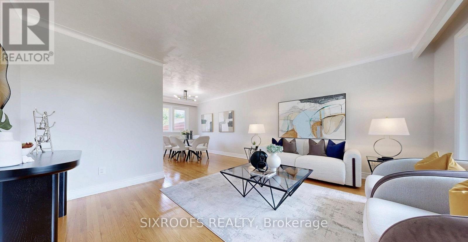 Photo 11 of Upper 60 Beacham Crescent, Toronto ON