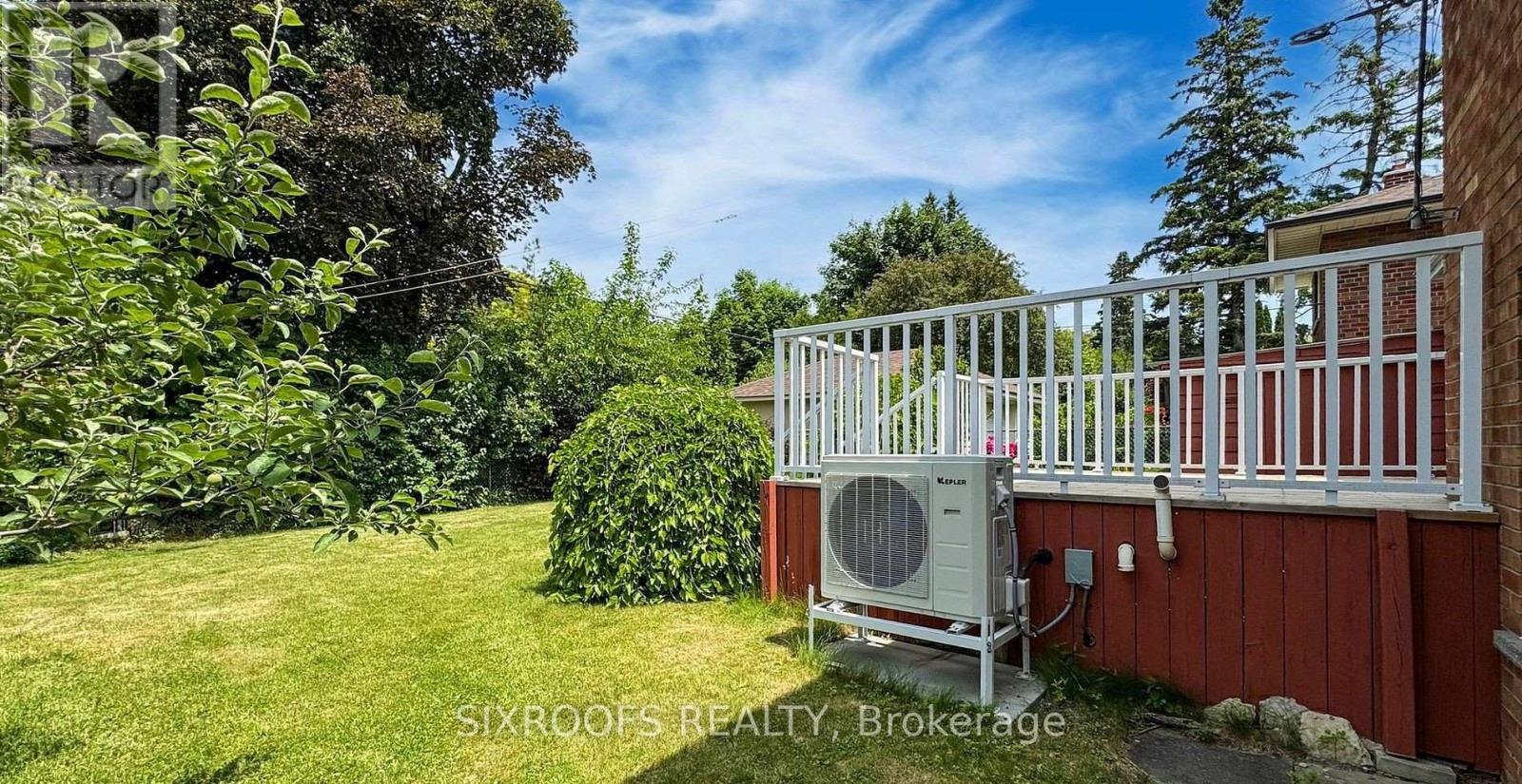 Photo 18 of Upper 60 Beacham Crescent, Toronto ON