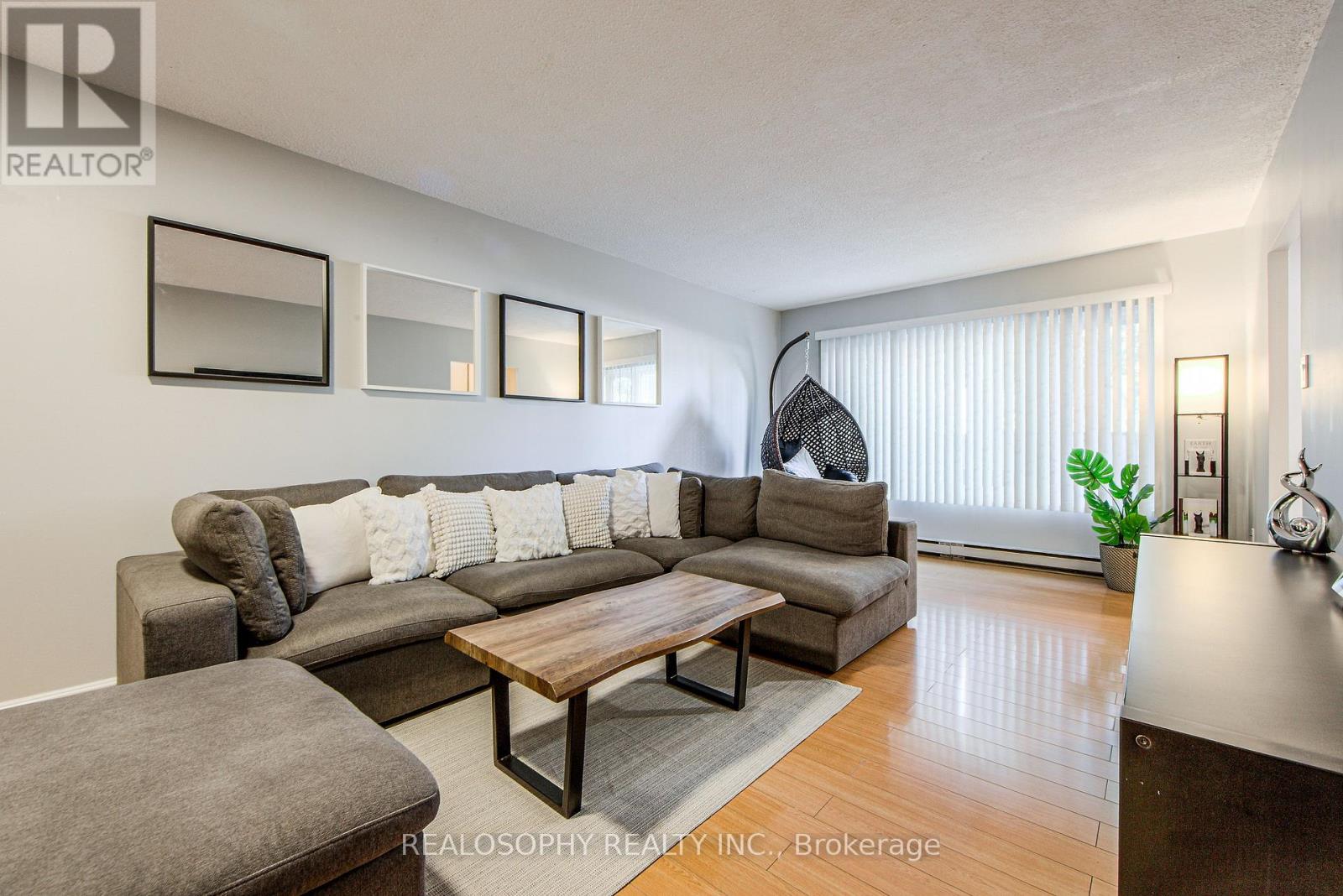 Photo 12 of 85 91 Muir Drive, Toronto ON