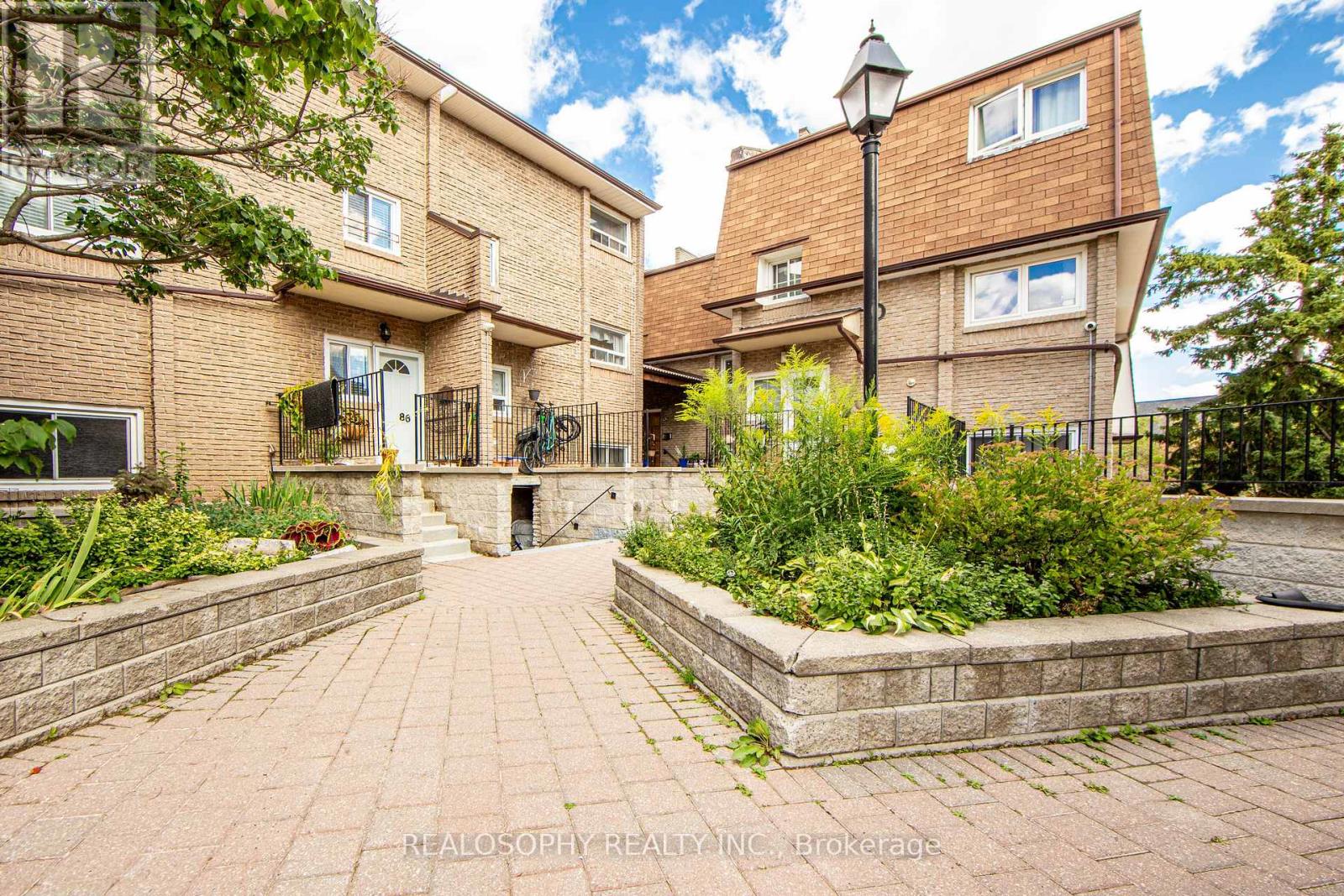 Photo 40 of 85 91 Muir Drive, Toronto ON