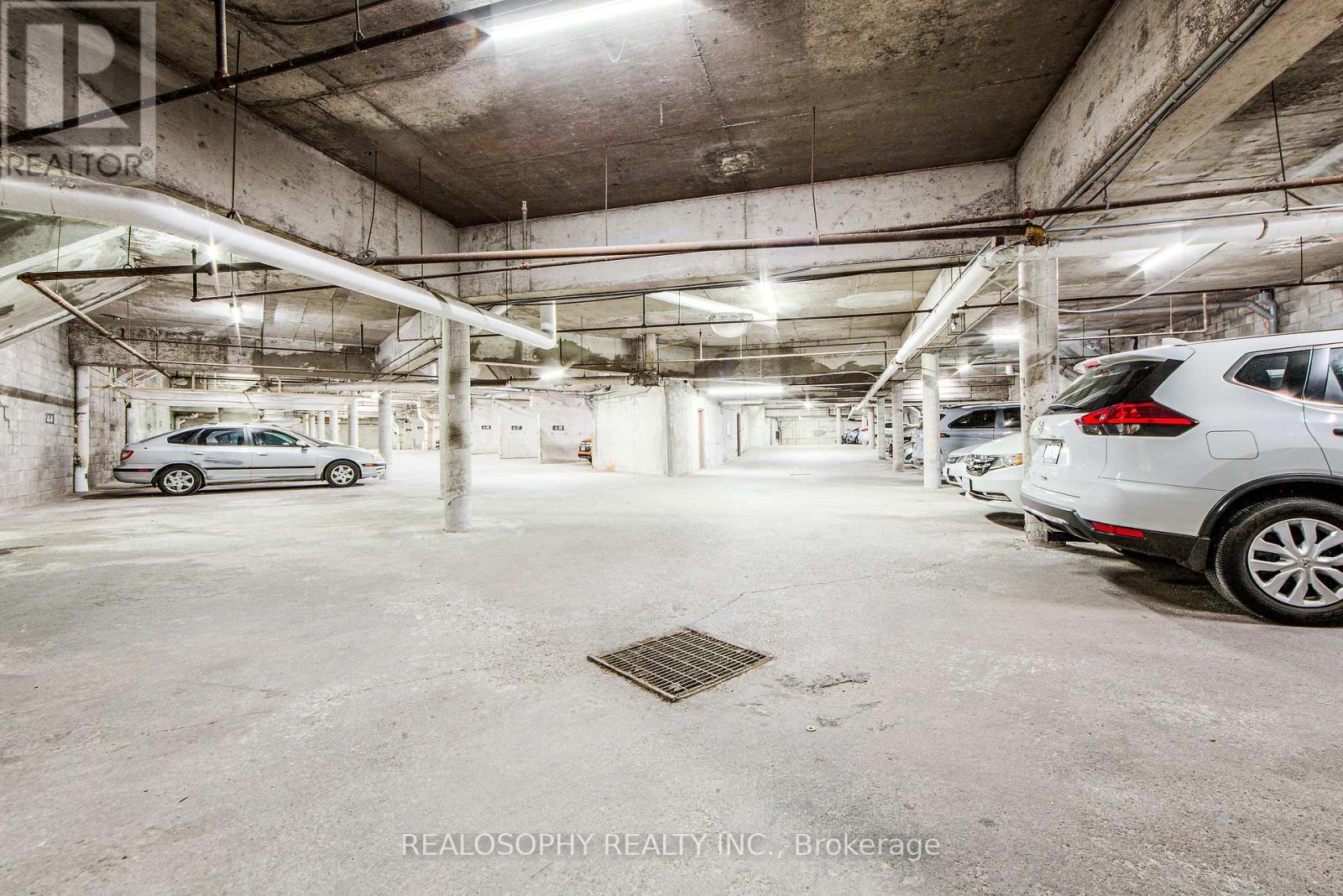 Photo 42 of 85 91 Muir Drive, Toronto ON