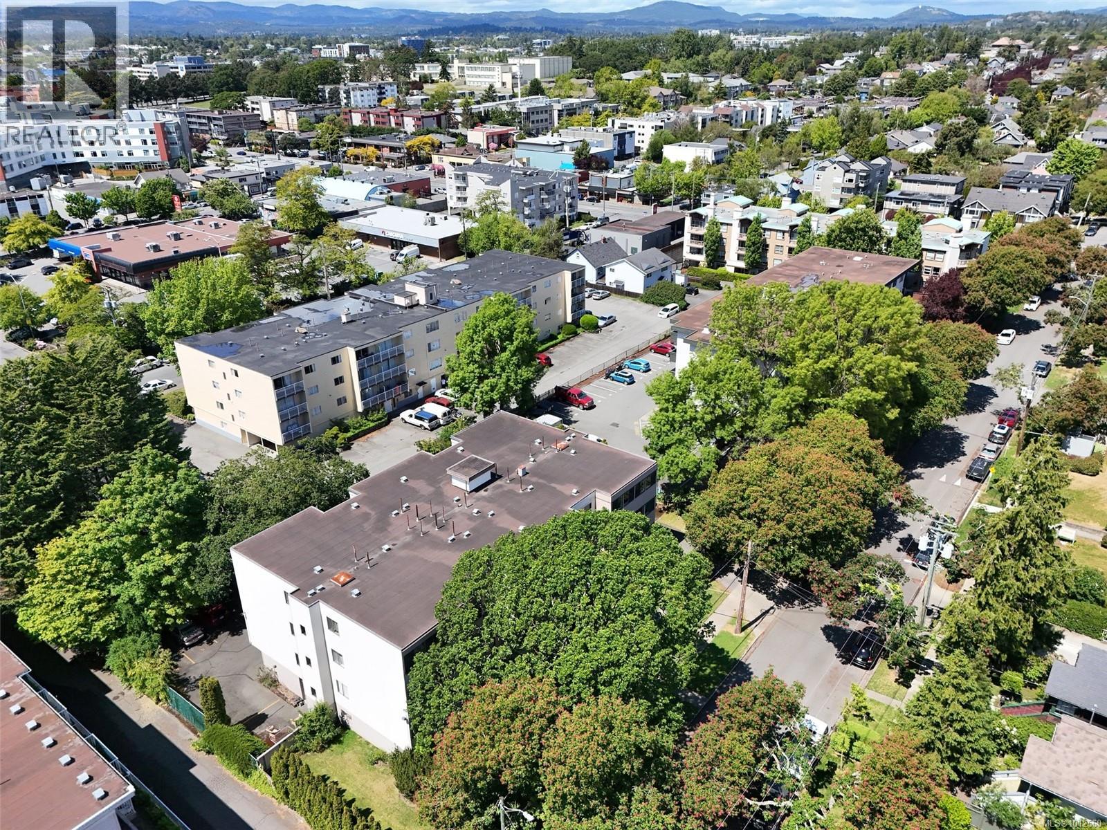 Photo 23 of 104 2610 Graham St, Victoria BC