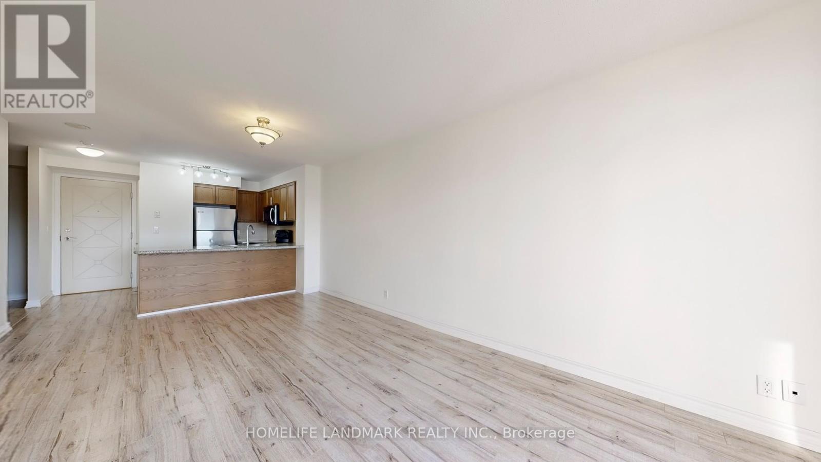 Photo 14 of 912 18 Harding Boulevard E, Richmond Hill ON