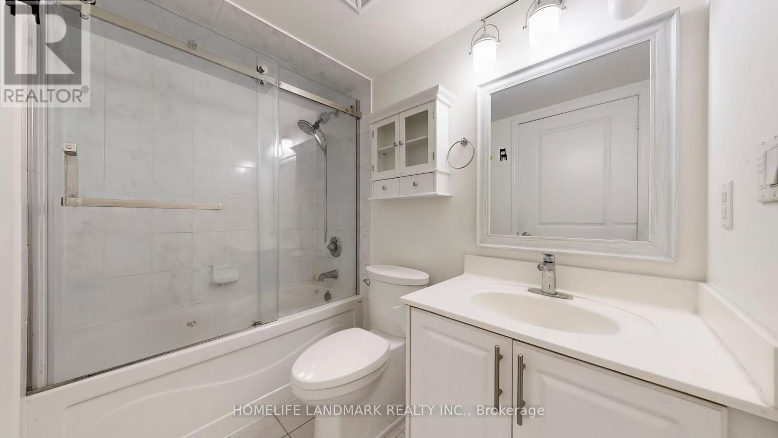 Photo 28 of 912 18 Harding Boulevard E, Richmond Hill ON