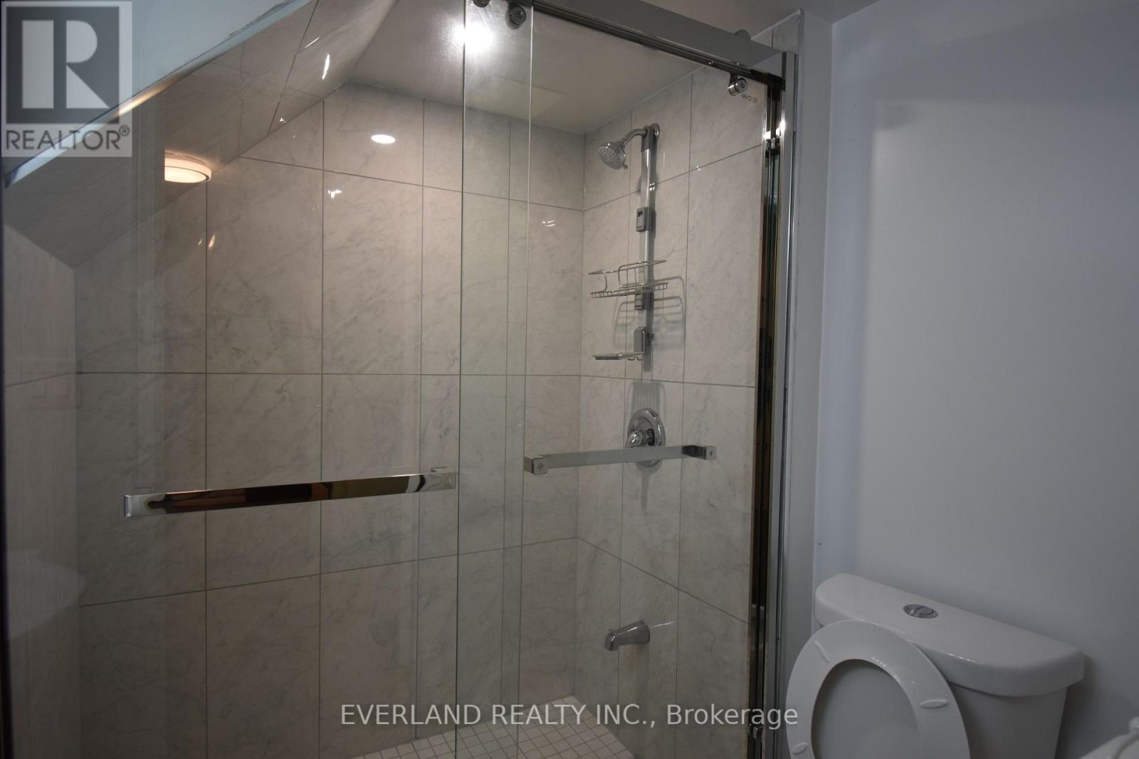 Photo 10 of Basement Apt 2 Bdrm 1 Shaftsbury Avenue, Richmond Hill ON