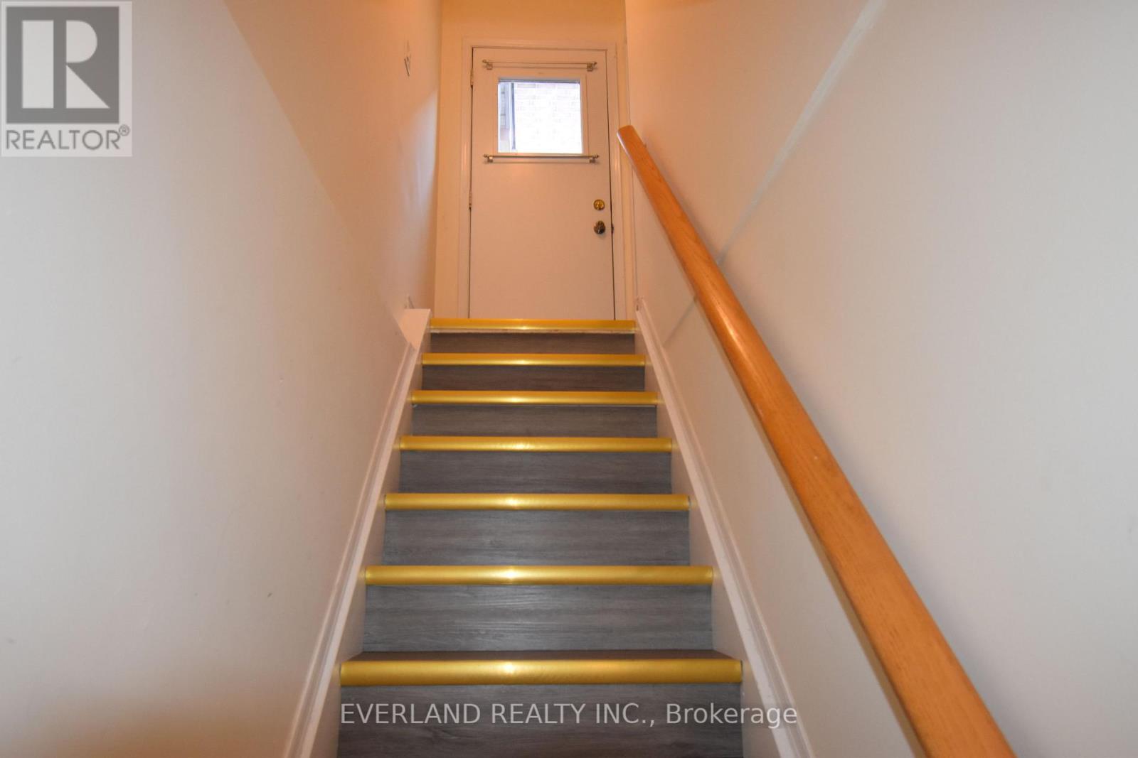Photo 3 of Basement Apt 2 Bdrm 1 Shaftsbury Avenue, Richmond Hill ON