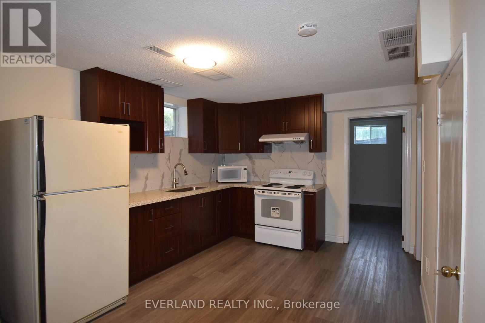 Photo 4 of Basement Apt 2 Bdrm 1 Shaftsbury Avenue, Richmond Hill ON