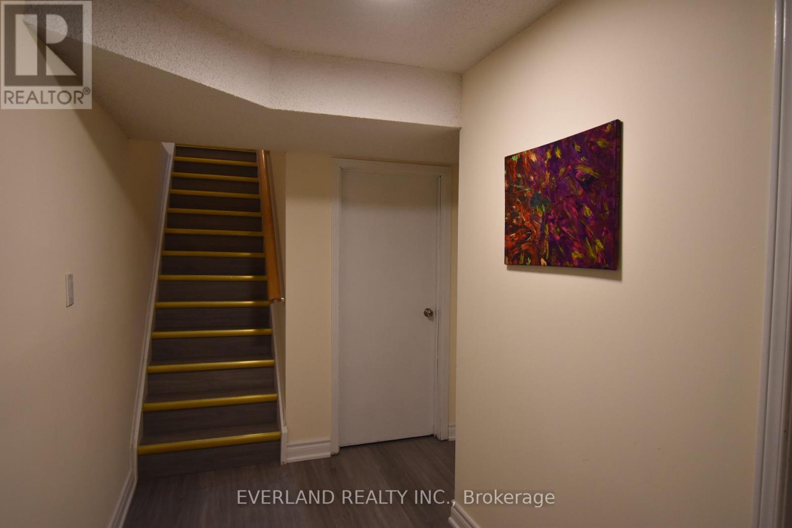 Photo 5 of Basement Apt 2 Bdrm 1 Shaftsbury Avenue, Richmond Hill ON