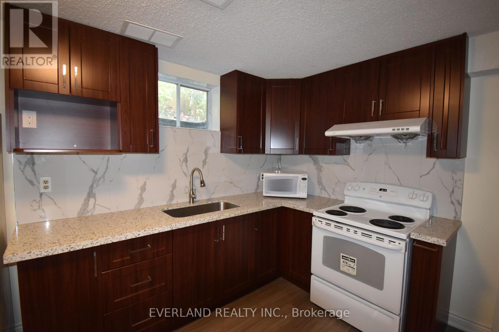 Photo 7 of Basement Apt 2 Bdrm 1 Shaftsbury Avenue, Richmond Hill ON