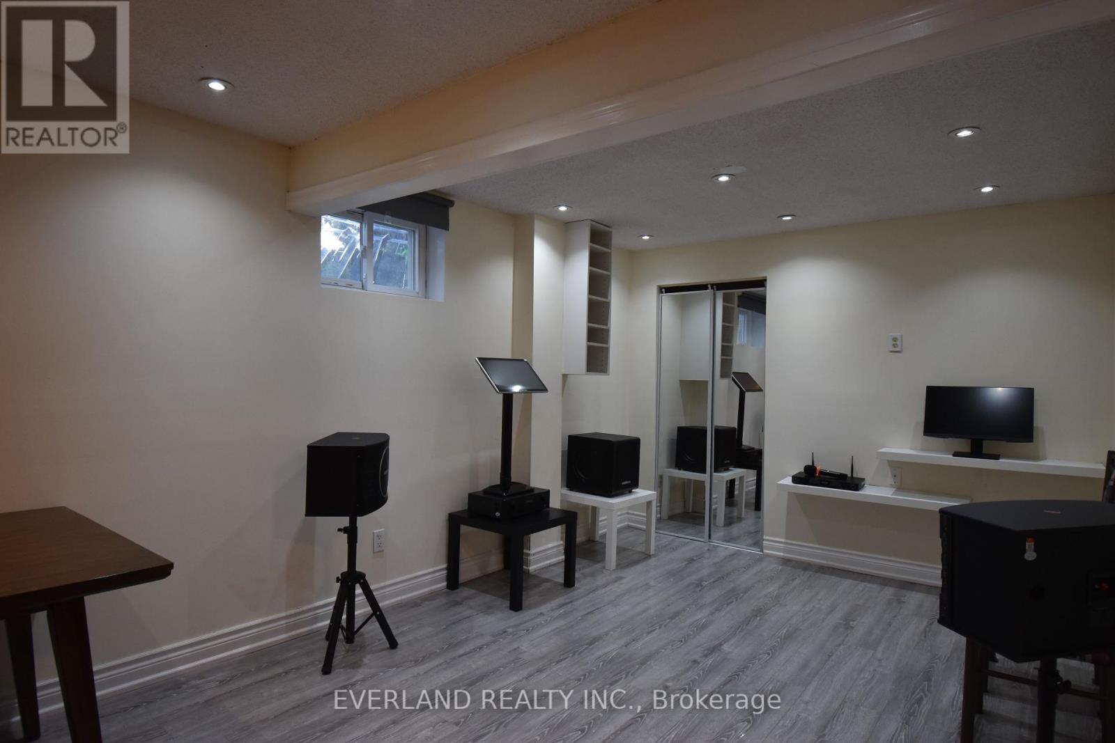Photo 12 of Apt 1 Bedroom 1 Shaftsbury Avenue E, Richmond Hill ON