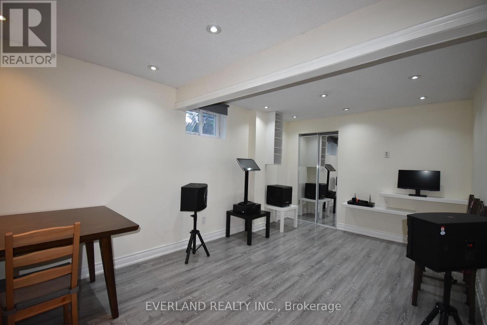 Photo 4 of Apt 1 Bedroom 1 Shaftsbury Avenue E, Richmond Hill ON