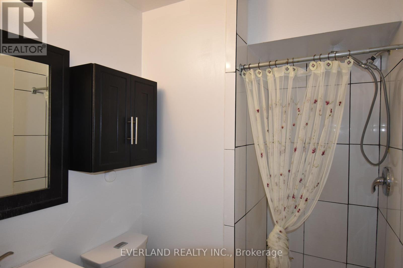 Photo 6 of Apt 1 Bedroom 1 Shaftsbury Avenue E, Richmond Hill ON