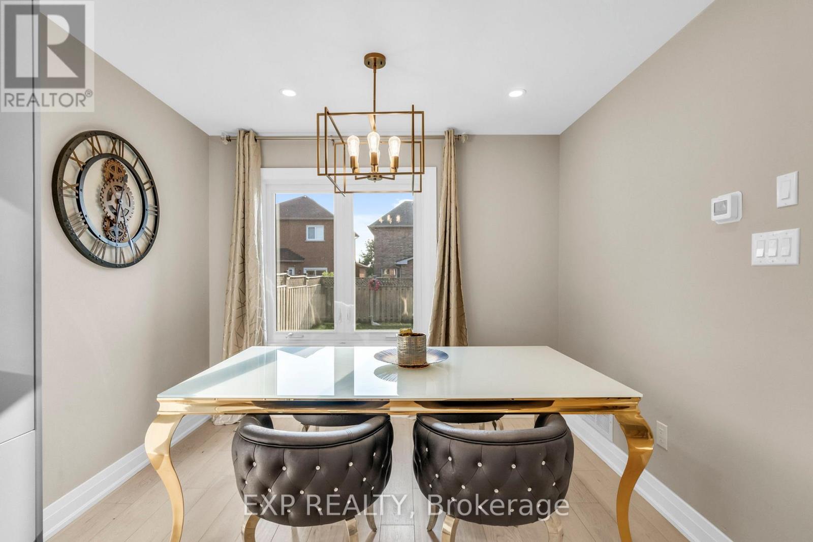 Photo 12 of 66 Whitefaulds Road, Vaughan ON