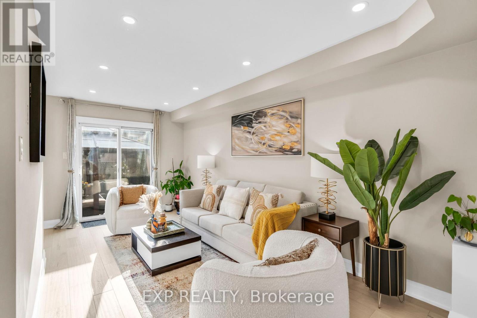 Photo 15 of 66 Whitefaulds Road, Vaughan ON
