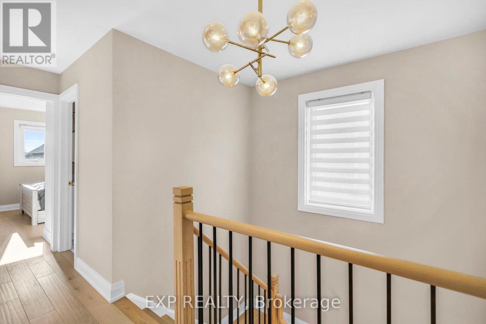Photo 21 of 66 Whitefaulds Road, Vaughan ON