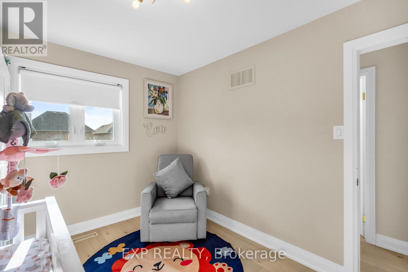 Photo 31 of 66 Whitefaulds Road, Vaughan ON