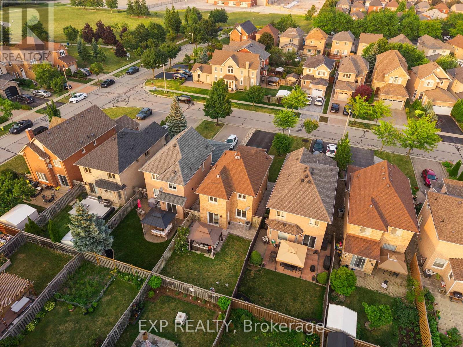 Photo 46 of 66 Whitefaulds Road, Vaughan ON
