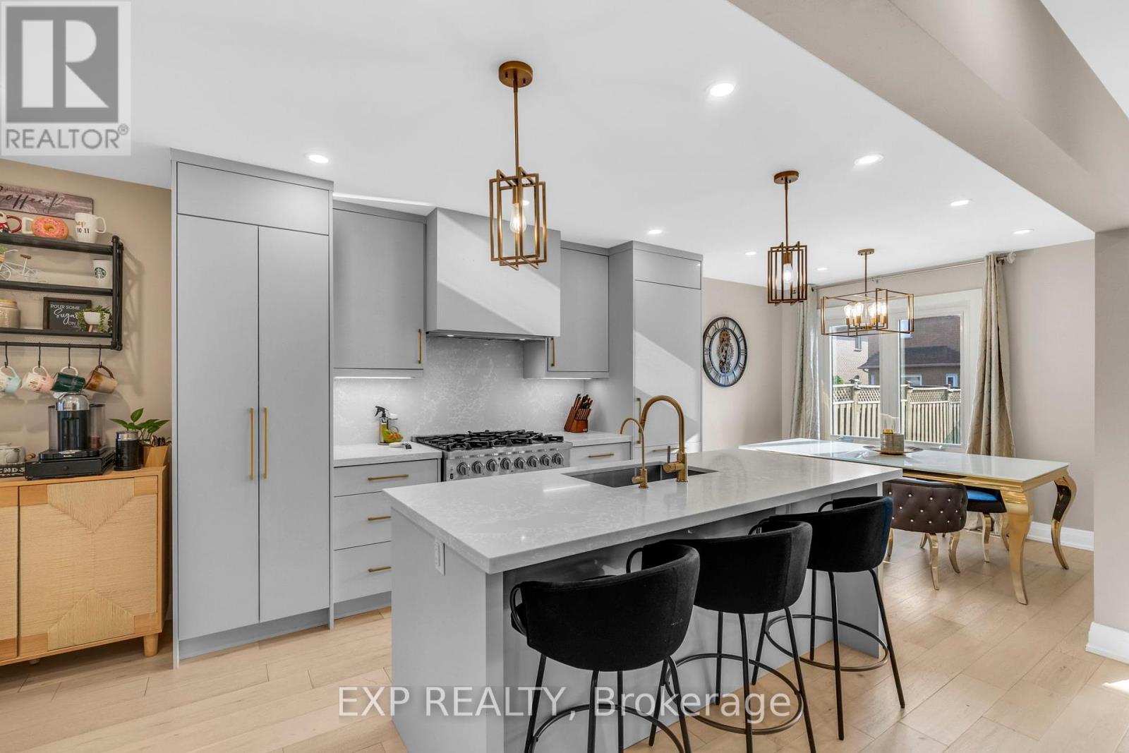 Photo 5 of 66 Whitefaulds Road, Vaughan ON