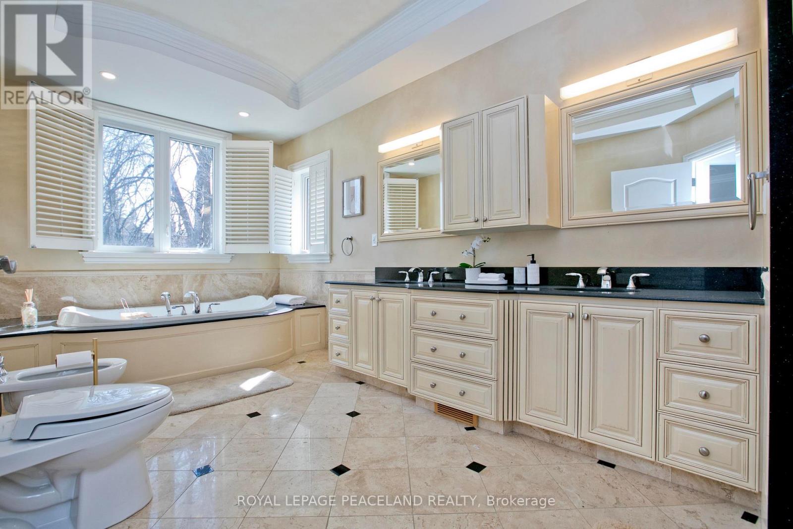 Photo 19 of 3 River Bend Road, Markham ON