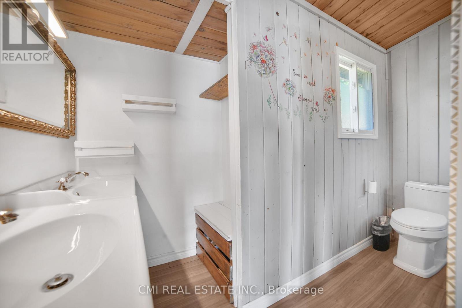 Photo 15 of 54 Little Lake Drive, Barrie ON
