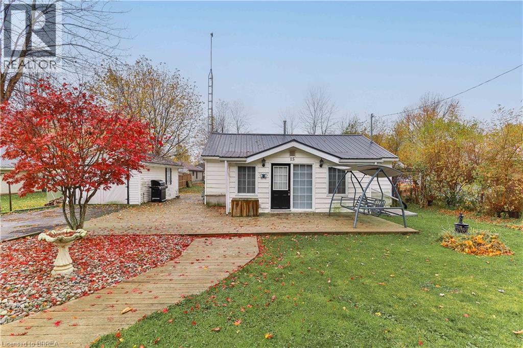 Photo 2 of 15 Barbara Drive, Nanticoke ON