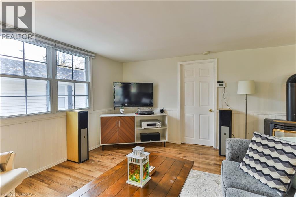 Photo 9 of 15 Barbara Drive, Nanticoke ON