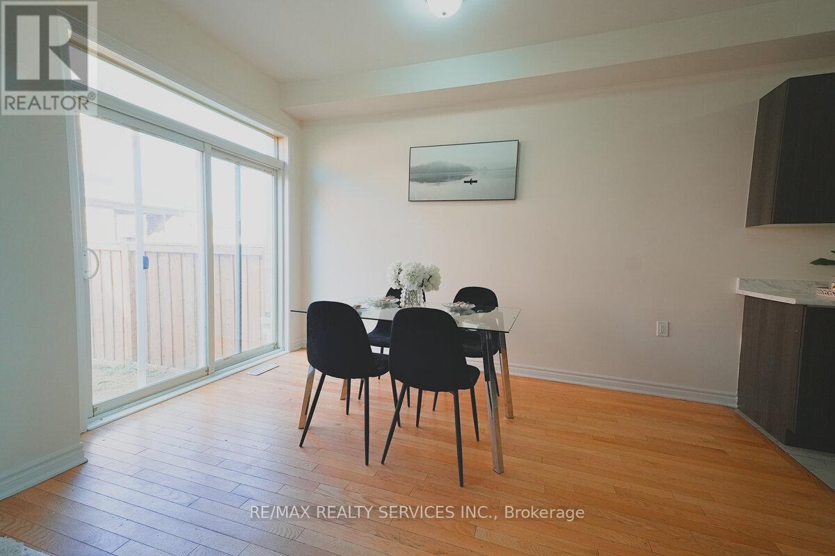Photo 19 of 3 Sparrowbrook Street, Caledon ON