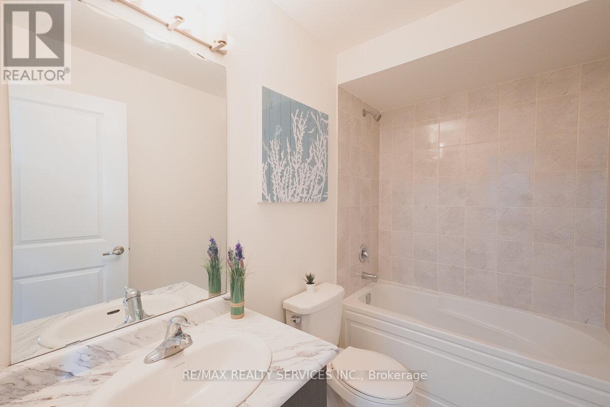 Photo 27 of 3 Sparrowbrook Street, Caledon ON