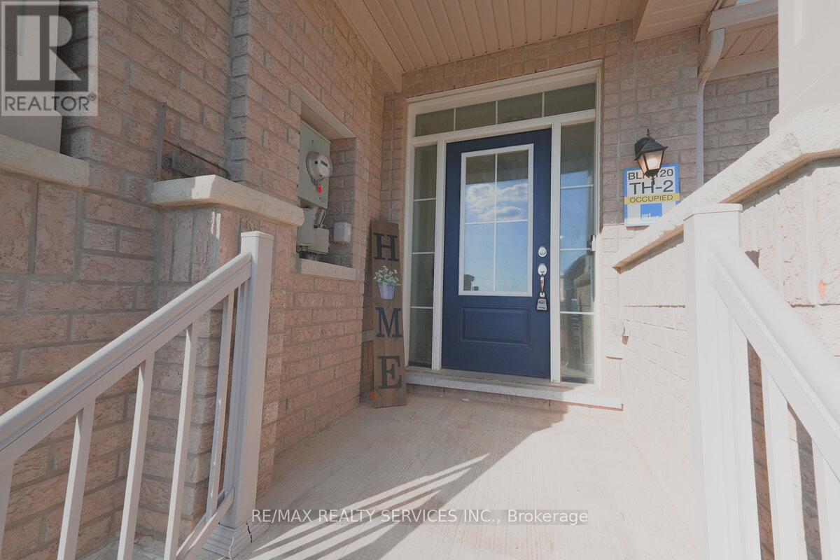 Photo 5 of 3 Sparrowbrook Street, Caledon ON