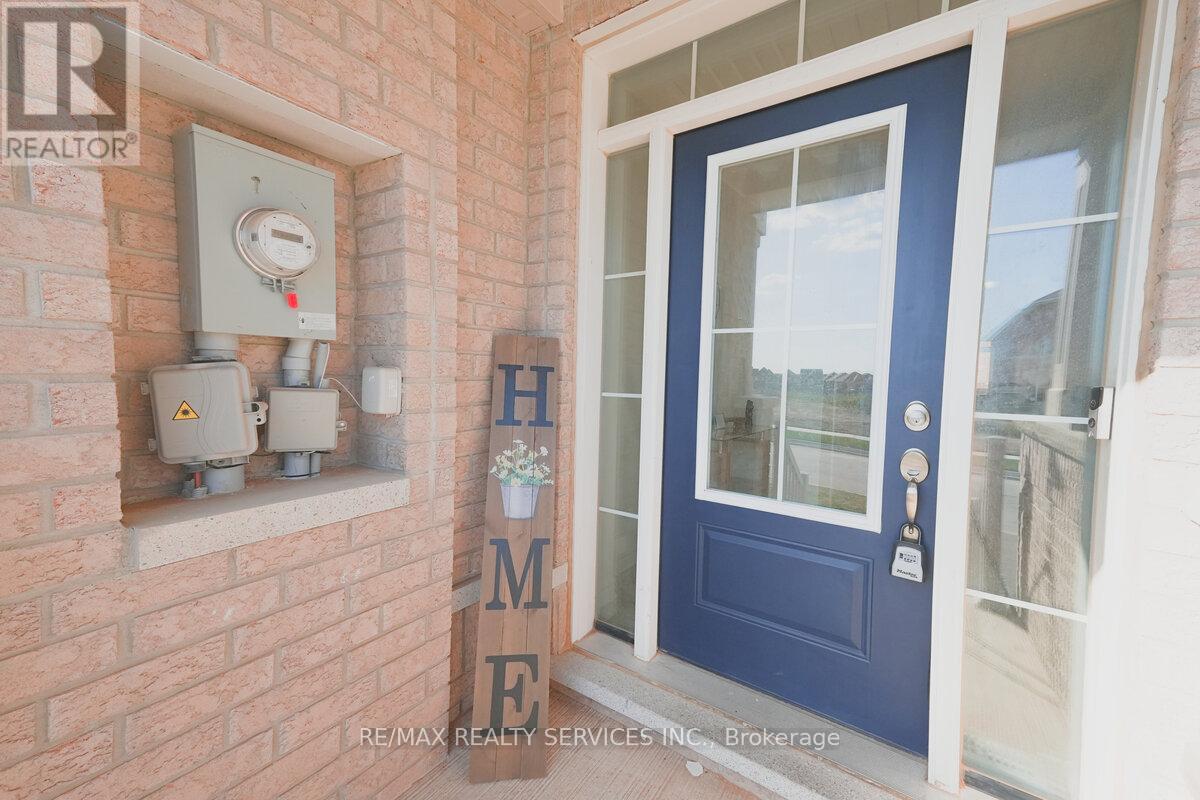 Photo 6 of 3 Sparrowbrook Street, Caledon ON